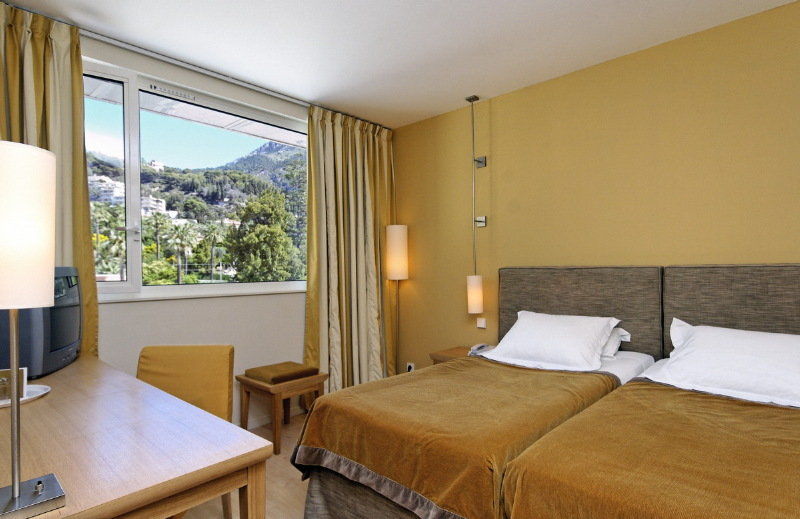 Hotel Napoleon Menton Quarto foto