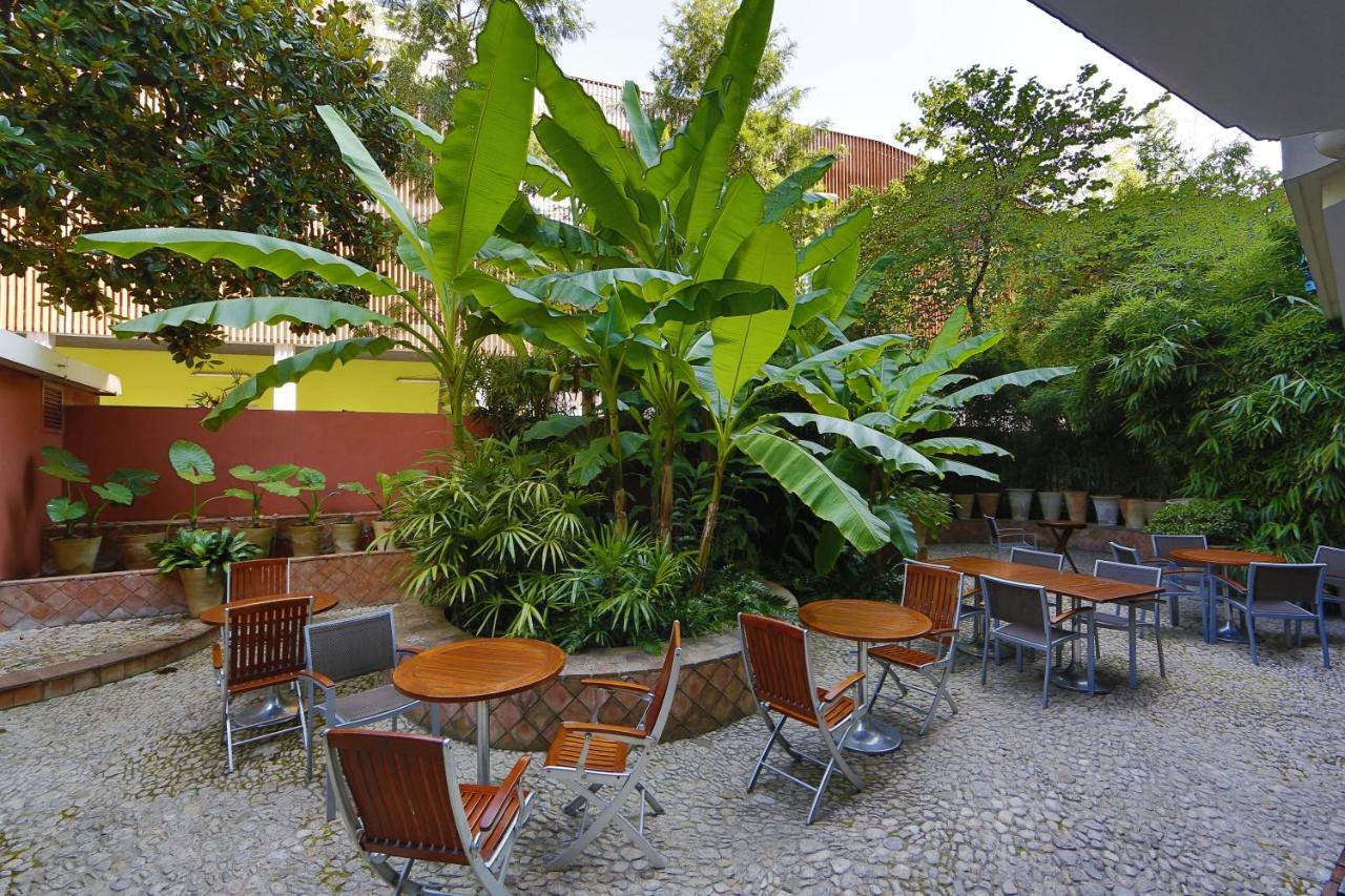 Hotel Napoleon Menton Exterior foto